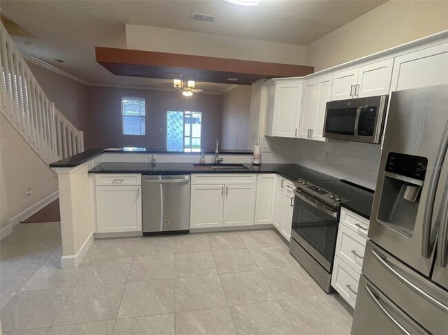 Building Photo - 5356 Neil Dr