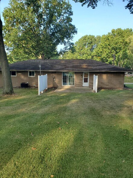 Building Photo - 6814 Ravenwood Ave NW