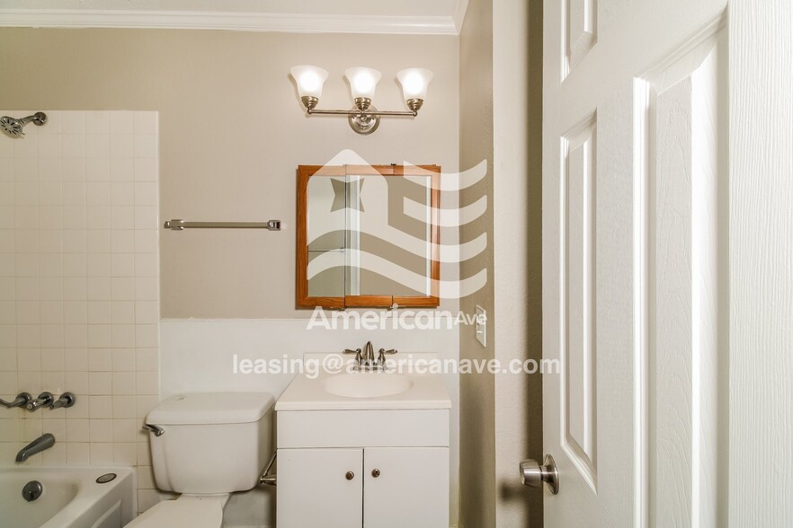 Building Photo - 5418 Glenn St