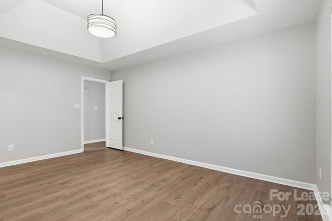 Building Photo - 13114 Woodland Farm Dr