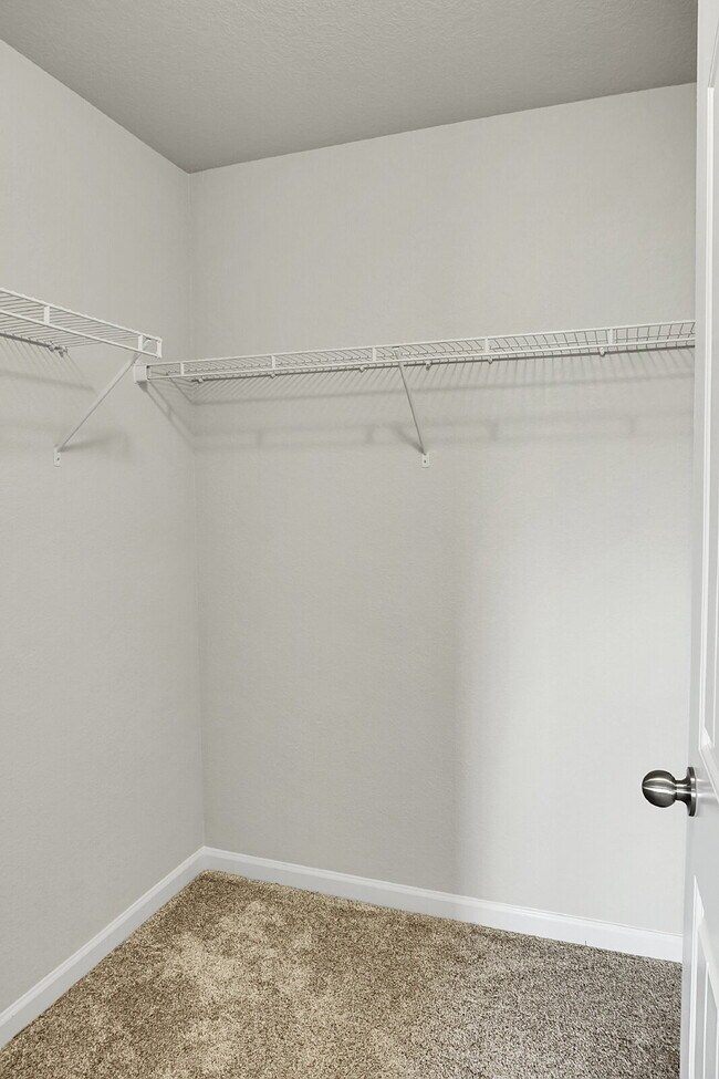 Building Photo - $2,300.00 - 3 Bedrooms, 2.5 Bathroom, Town...