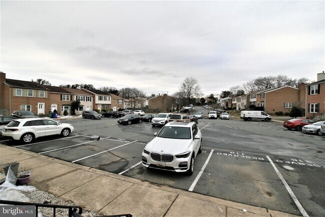 Building Photo - 118 Middle Point Ct