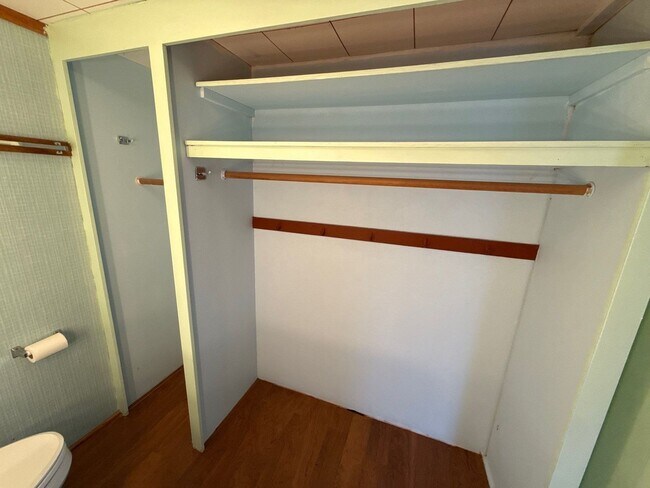 Building Photo - 1947 Marion St SE