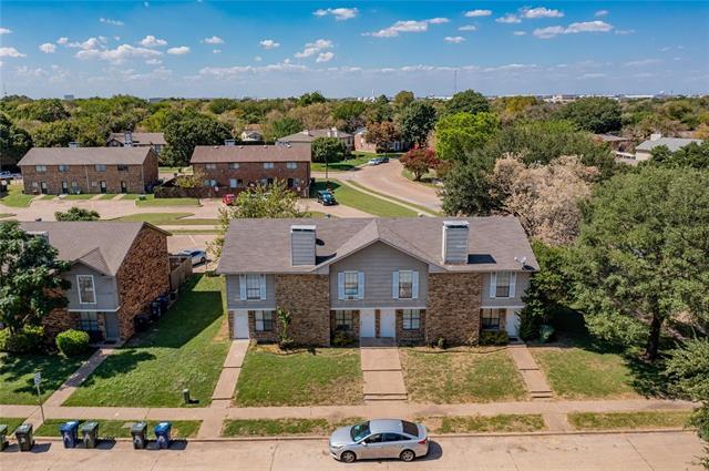 Building Photo - 2813 Wimbledon Ct