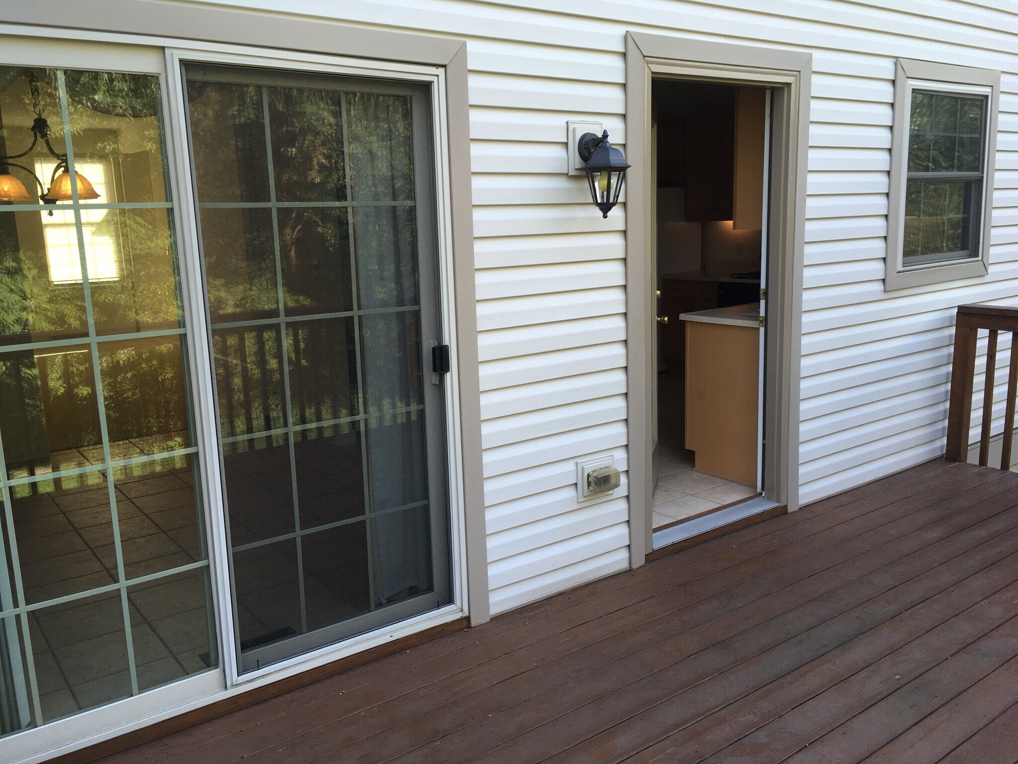 Building Photo - 2426 Rochester Rd