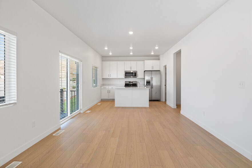 Building Photo - 1943 N Fireball Ln