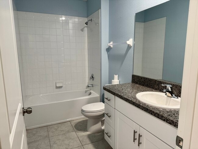 Building Photo - 5505 Olano St