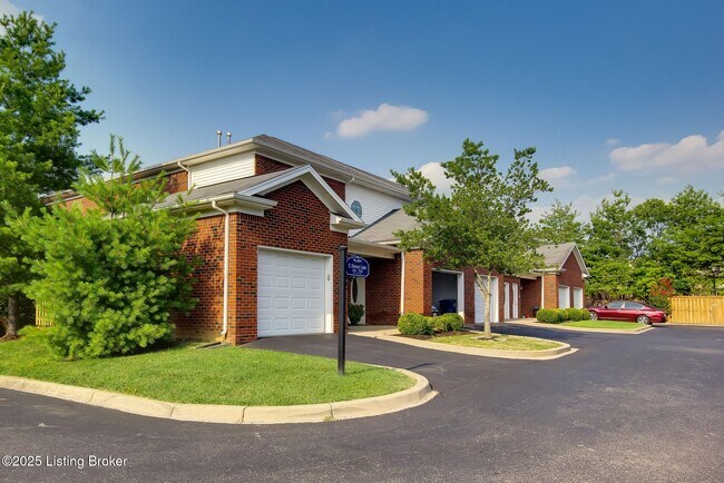 Building Photo - 203 S Dorsey Ln