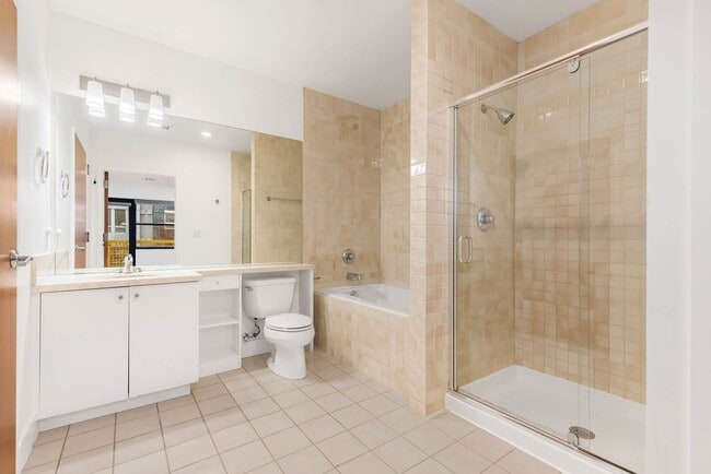 Building Photo - 615 E Pike St