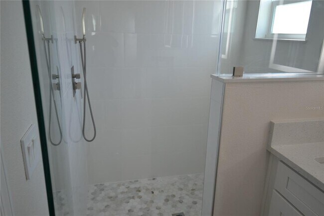 Building Photo - 6474 Taylor Ct