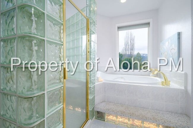 Building Photo - 108 Lakeshore Dr