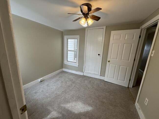 Building Photo - 457 N Pitt St