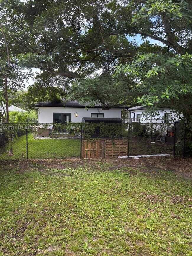 Building Photo - 2358 NW 58th St