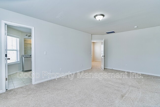 Building Photo - 412 Yellow Fox Rd