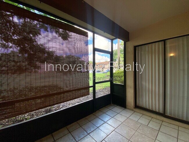 Building Photo - 2906 S Semoran Blvd