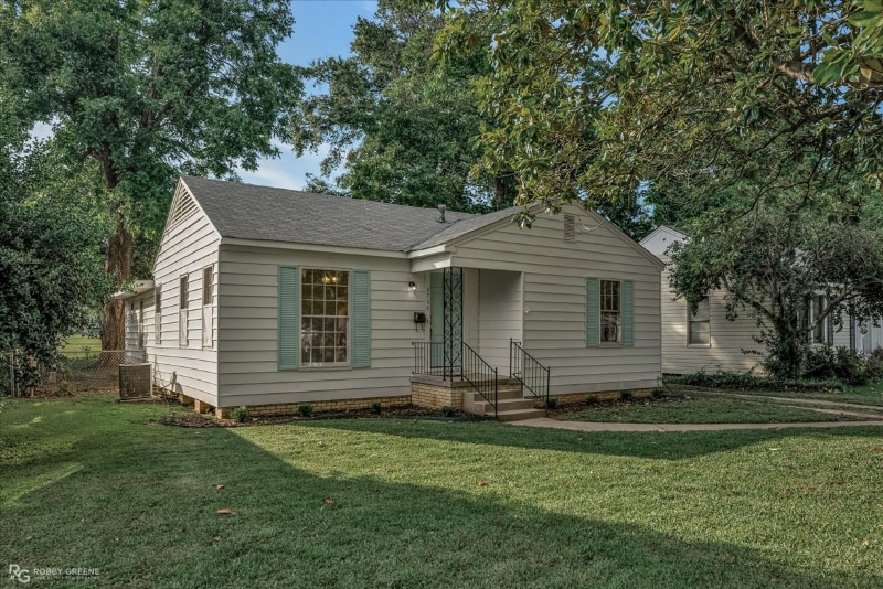 Building Photo - 3738 Greenway Pl