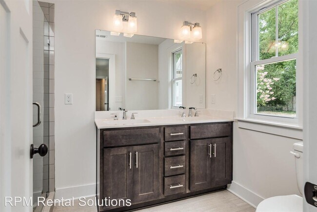 Building Photo - 3 br, 2 bath House - 310 Tanksley Avenue