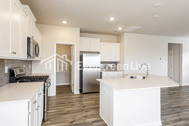 Building Photo - now