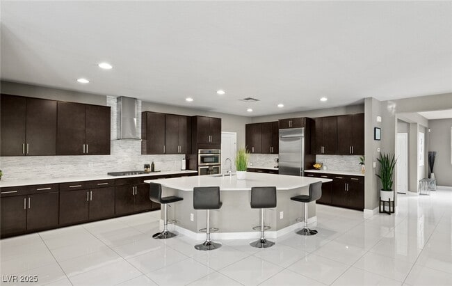 Building Photo - 338 Azar Swan Ave