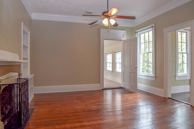 Building Photo - 105 Florence St NW