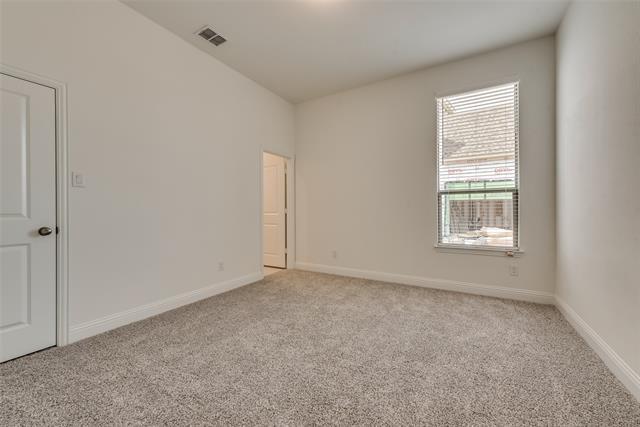 Building Photo - 617 Montrose Dr