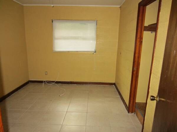 Building Photo - 725 Efferson St