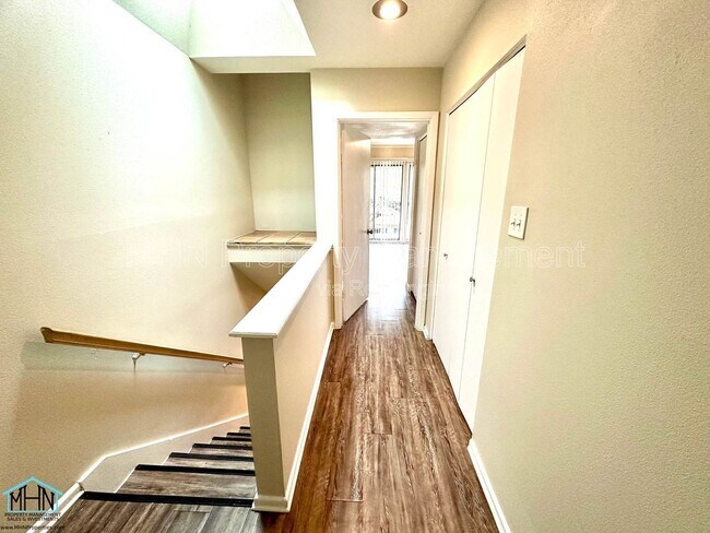 Building Photo - 8642 Fredericksburg Rd