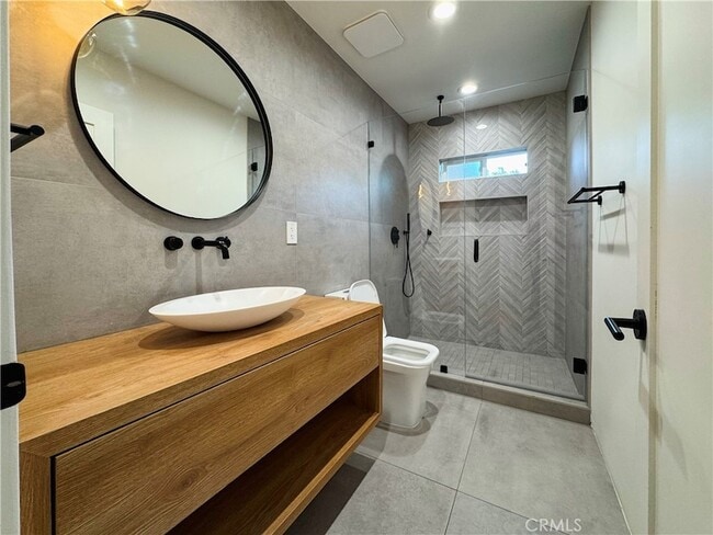 Building Photo - 22539 Dolorosa St