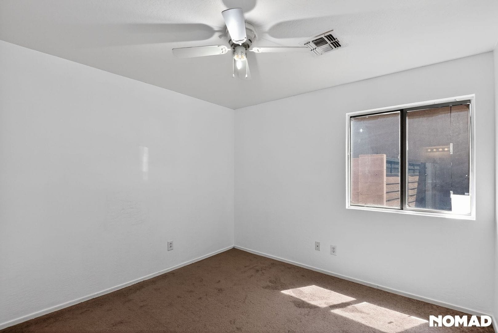 Building Photo - 5719 S 31st Dr