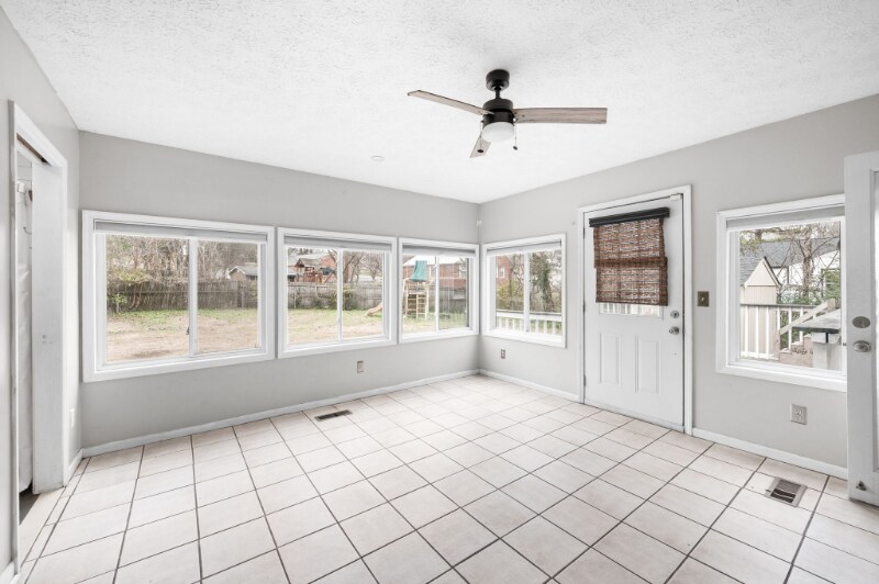 Building Photo - 5023 Packard Dr