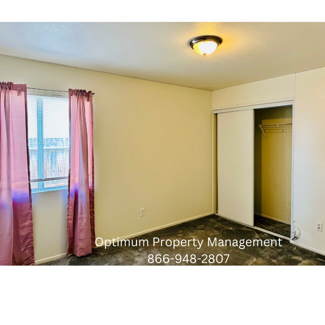 Building Photo - 13634 Winewood St