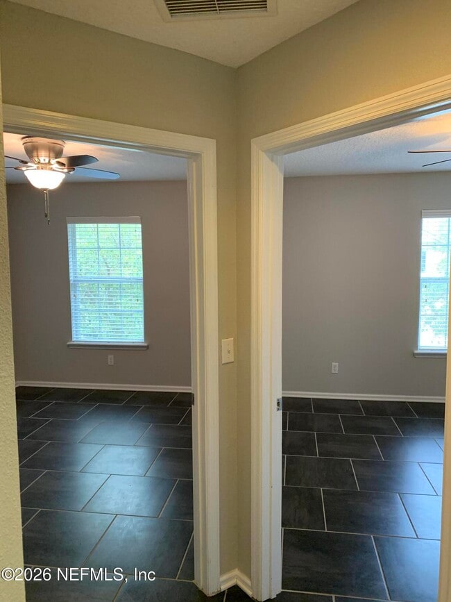 Building Photo - 3740 Creswick Cir