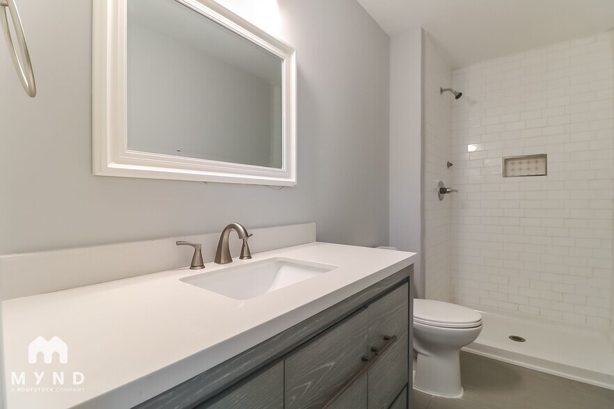 Building Photo - 7132 Cornwallis Rd