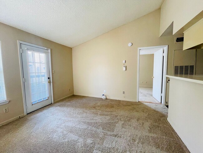 Building Photo - 2 MONTHS FREE- BEAUTIFUL 1/1 -Condo for Re...