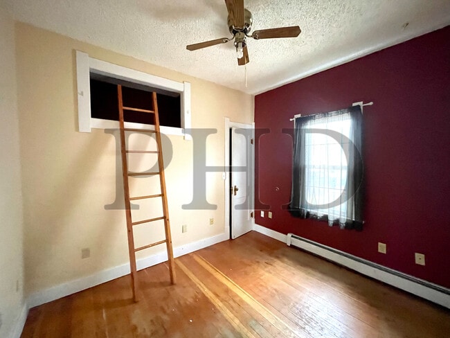 Building Photo - 509 E Harney St