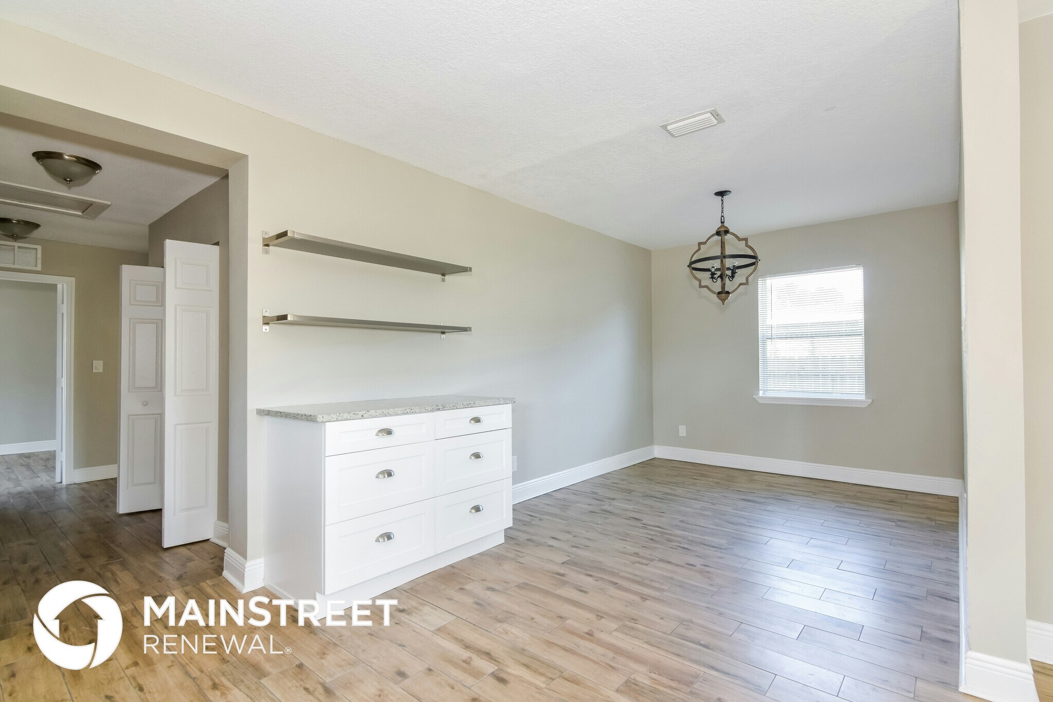 Building Photo - 2509 W Grace St