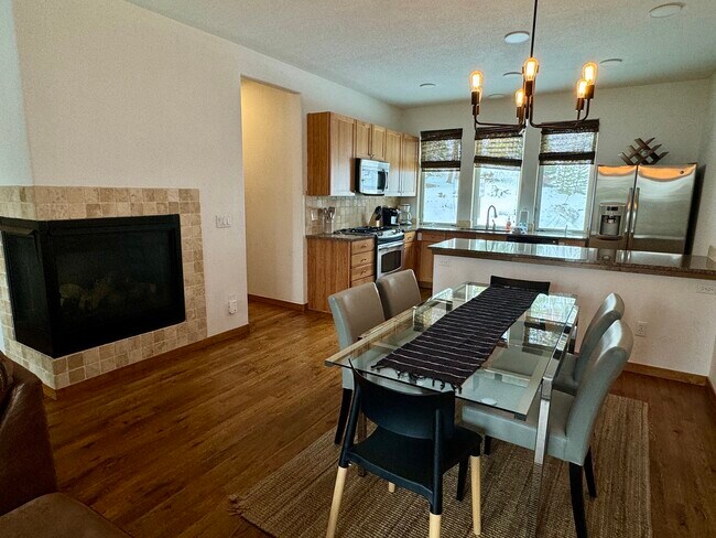 Primary Photo - 76 Pinecone Trl