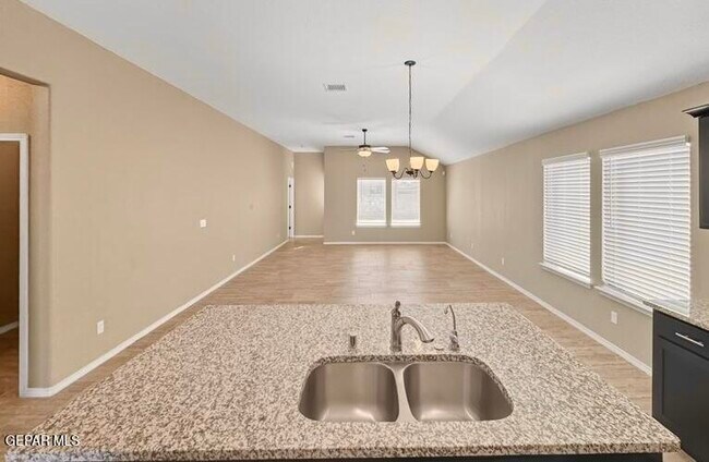 Building Photo - 14824 Tierra Eliana Ave