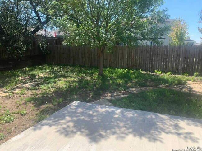 Building Photo - 3518 Ironwood Falls