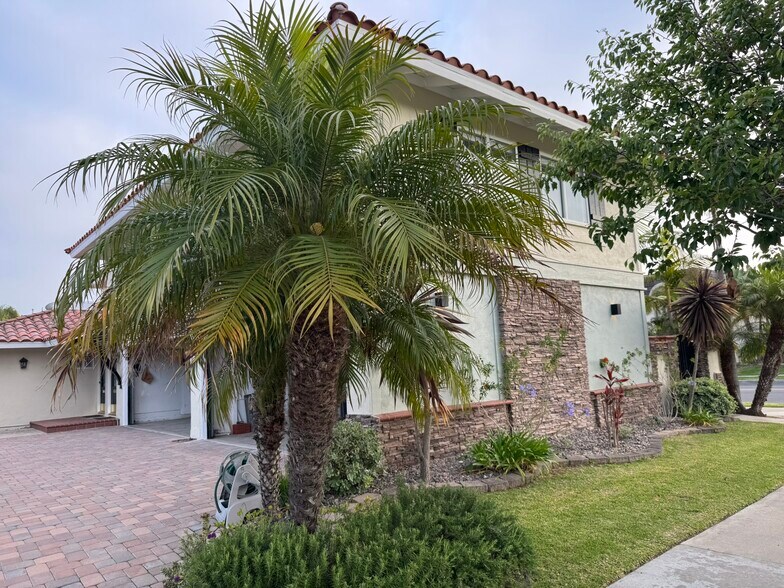 302 Portland Circle - 302 Portland Cir