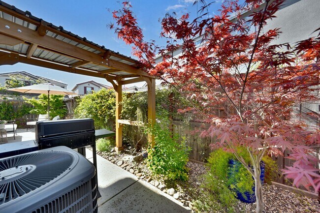 Building Photo - Designer Upgrades & Custom Touches in This Beautiful Rancho Cordova 3-Bedroom Home