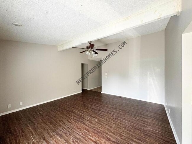 Building Photo - 1404 S Gemini Rd