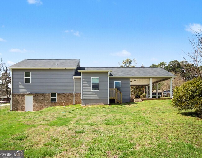 Building Photo - 3907 Lauada Dr