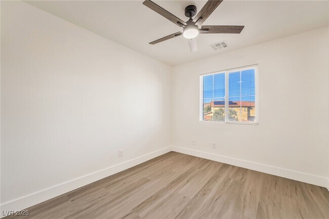 Building Photo - 10226 Wolf Pack Ln