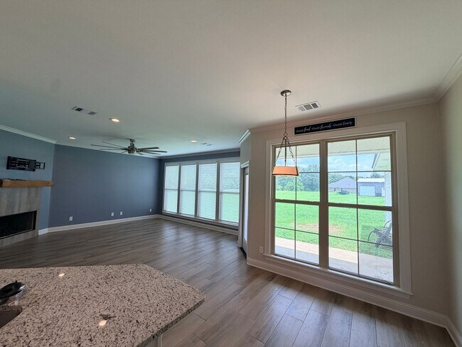 Building Photo - 3520 Windwood Circle.