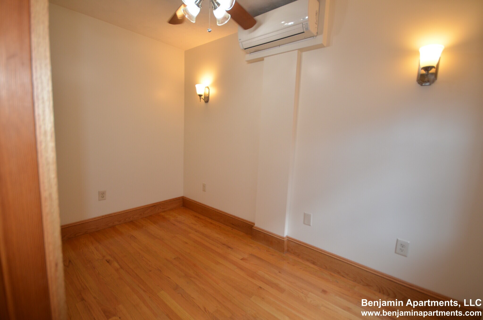 Building Photo - 89 Myrtle St