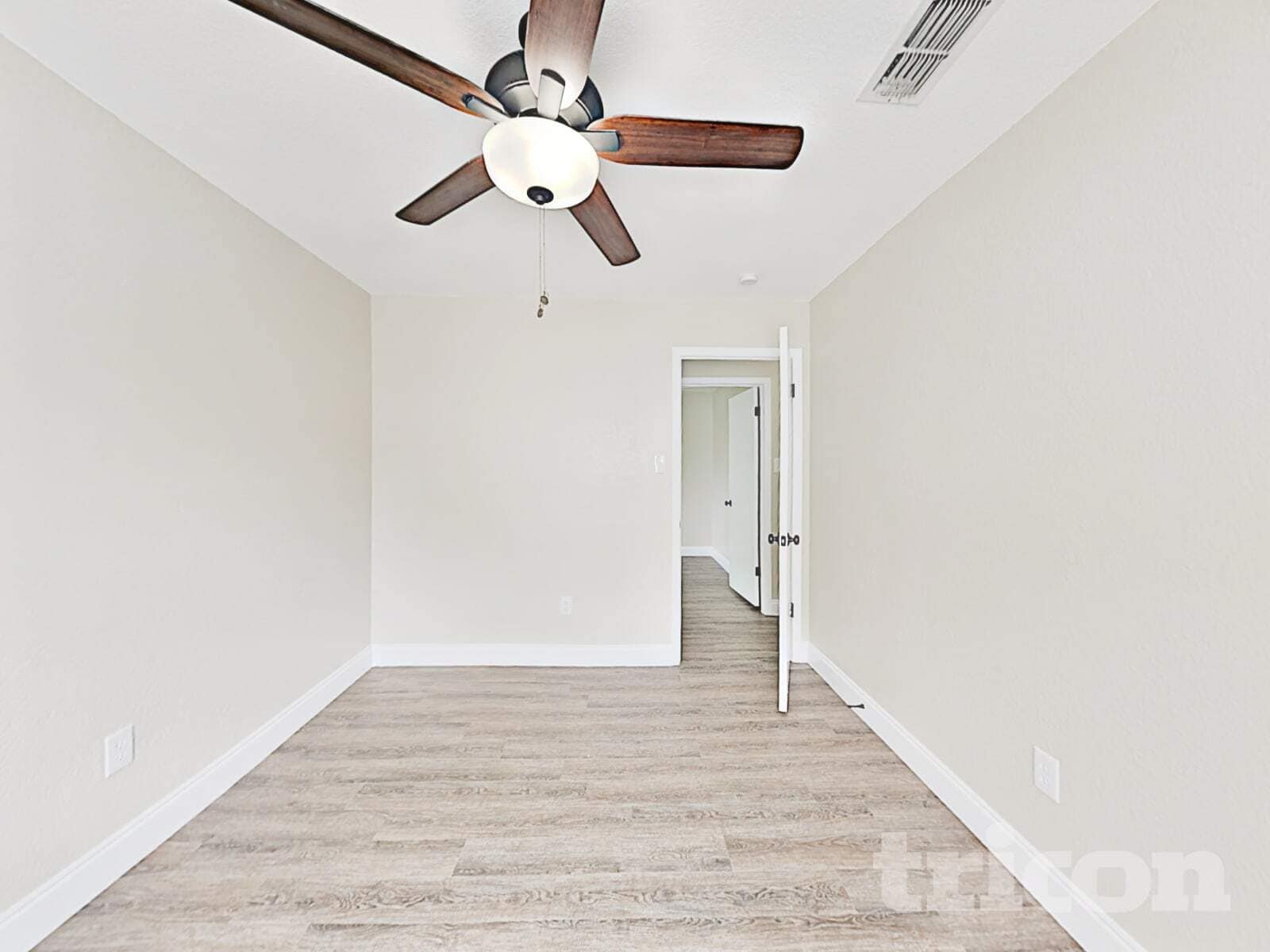 Building Photo - 837 Pine Mountain Dr