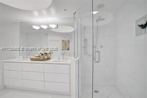 Building Photo - 6301 Collins Ave