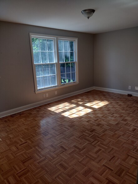 Building Photo - 1307 Indian Springs Rd