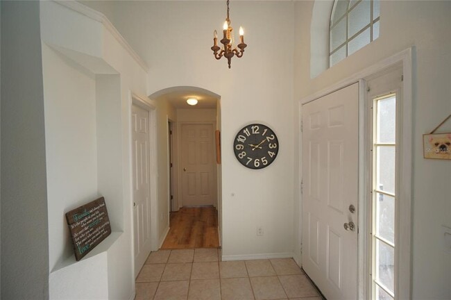 Building Photo - 6921 Jamestown Manor Dr
